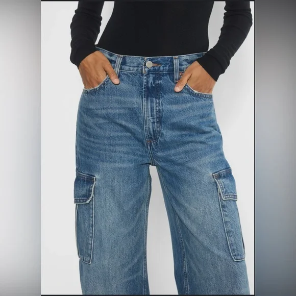 ✨Host pick✨Denim Forum Blue Flare Wide Leg Jeans size: W28 - Picture 3 of 9